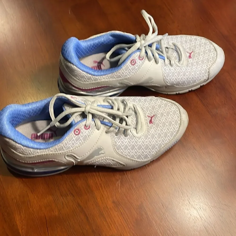 Puma 10CELL 1.0 Women’s Size 7.5 Running Shoes. Great Condition.